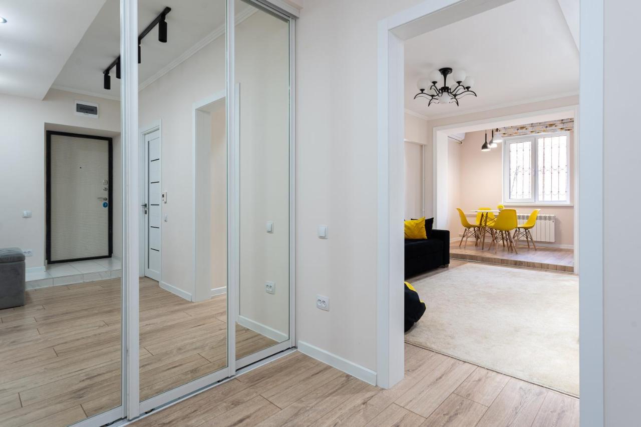 Senate Square Apartment Ташкент Экстерьер фото